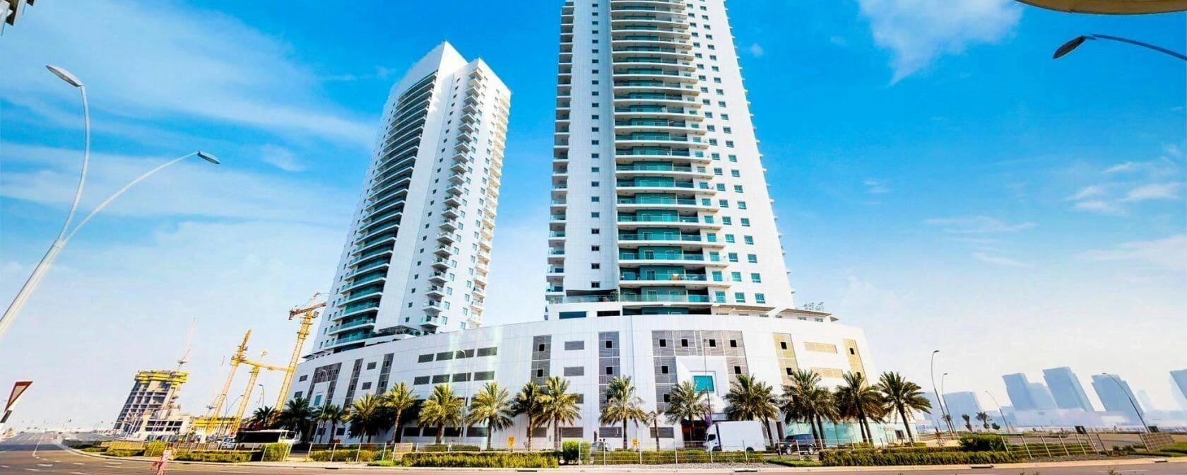 Amaya Towers gallery image 2
